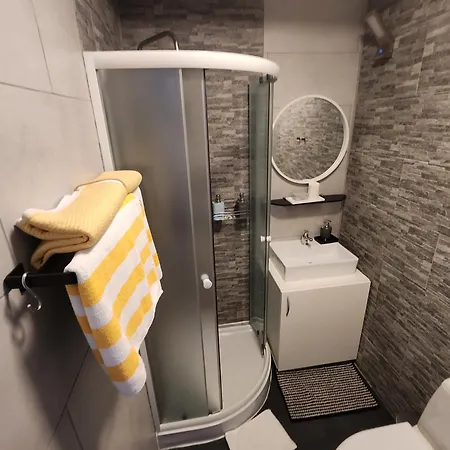 Apartment Rose 8 *